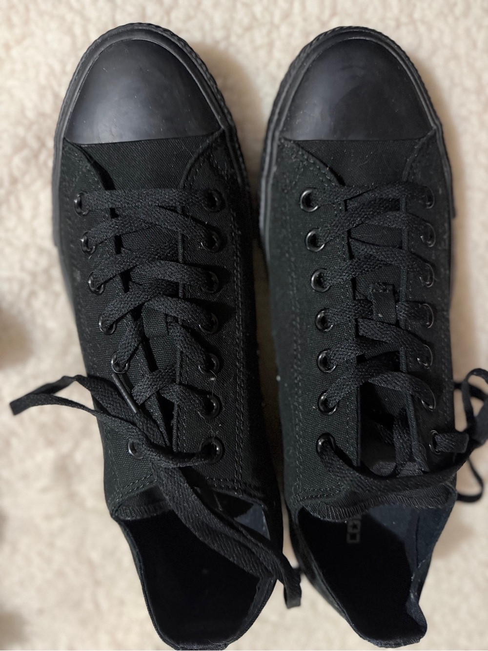 Converse Men's Black Low-Top Canvas Sneakers